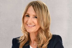 Sandra Lades, NIM Sandra Lades, NIM